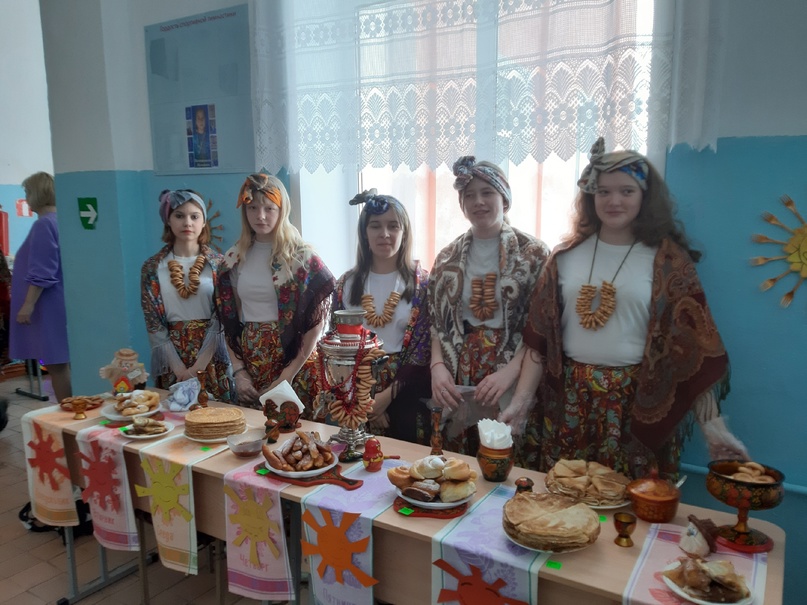 Весело и дружно отпраздновали Масленицу в Екатериновской школе №2