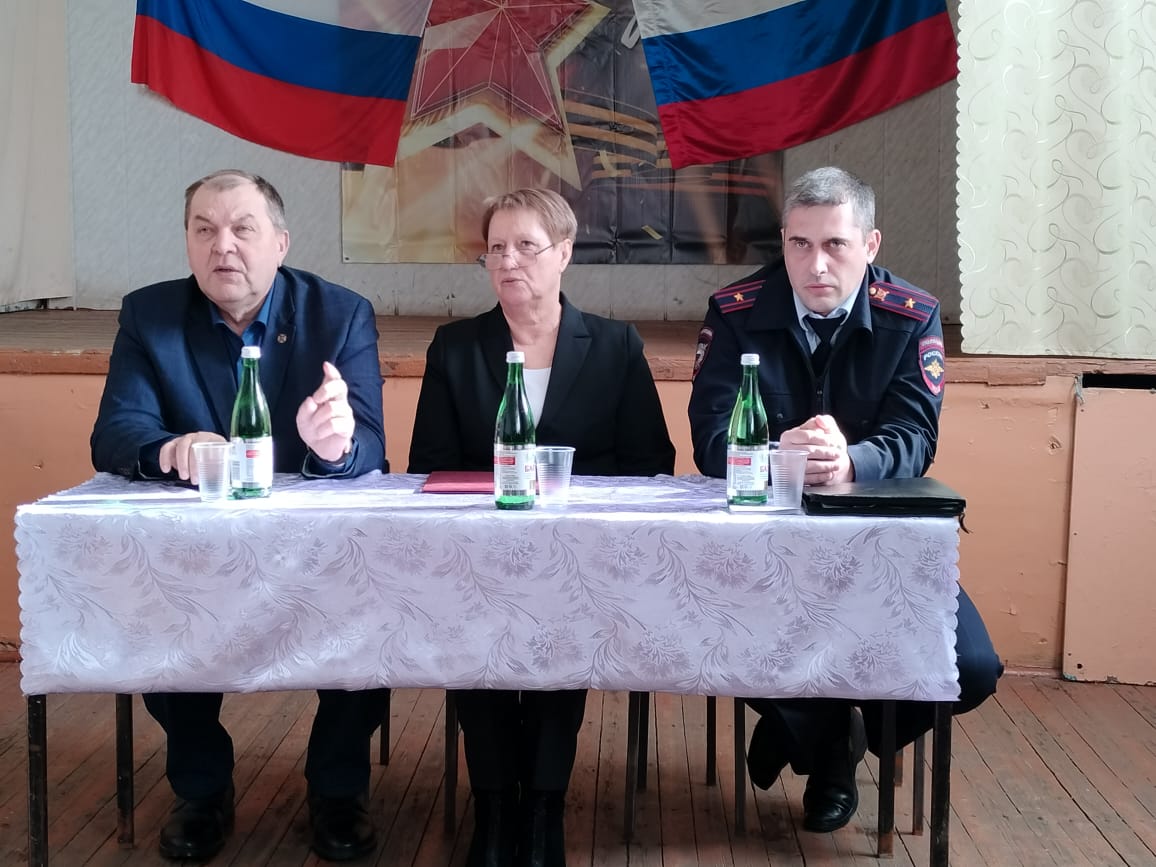 Сергей Зязин:  «Дороги на посёлок Юбилейный и село Упоровка будут отремонтированы в этом году»
