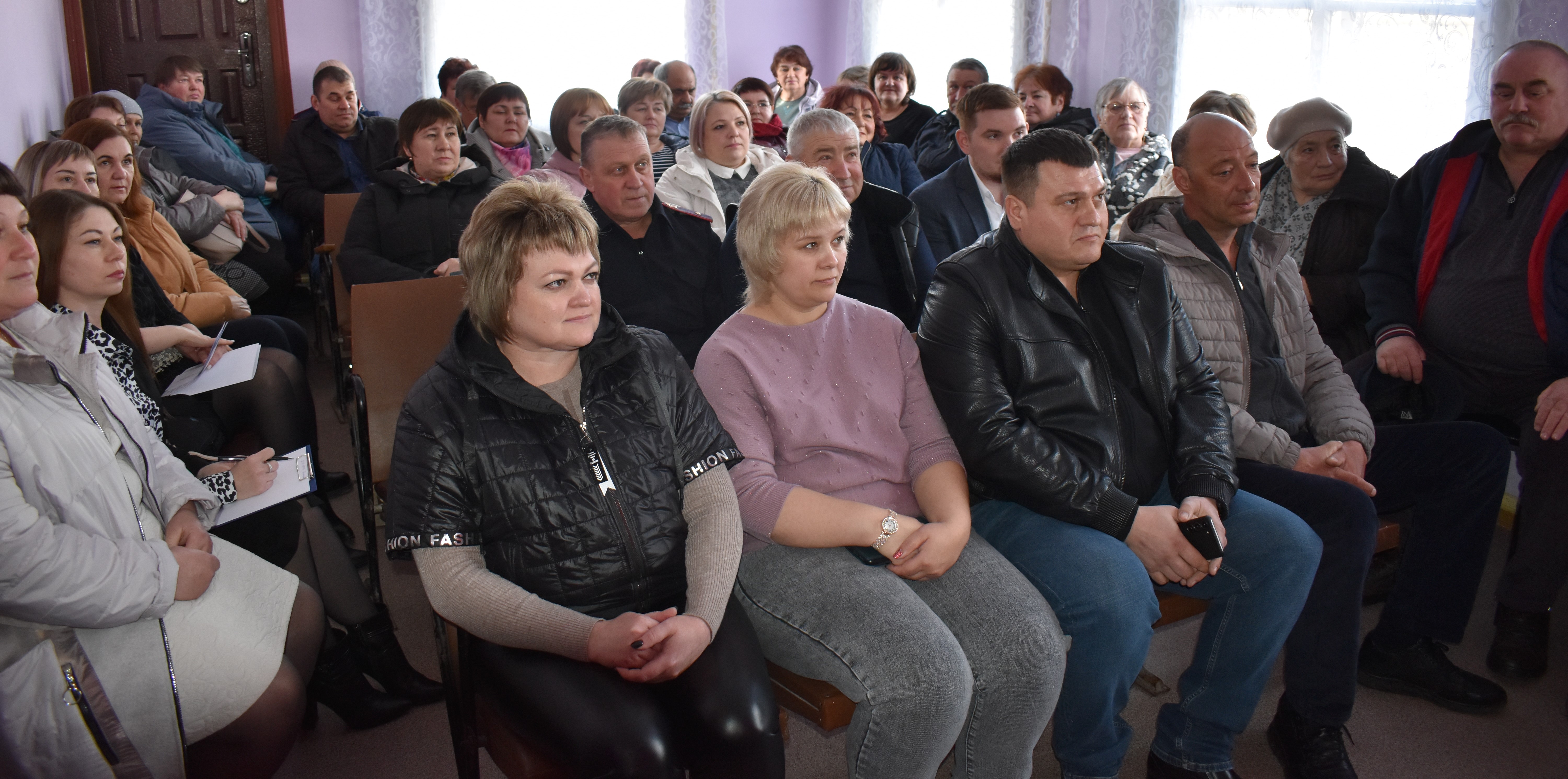 Светлана Байрак встретилась с жителями Галаховского поселения