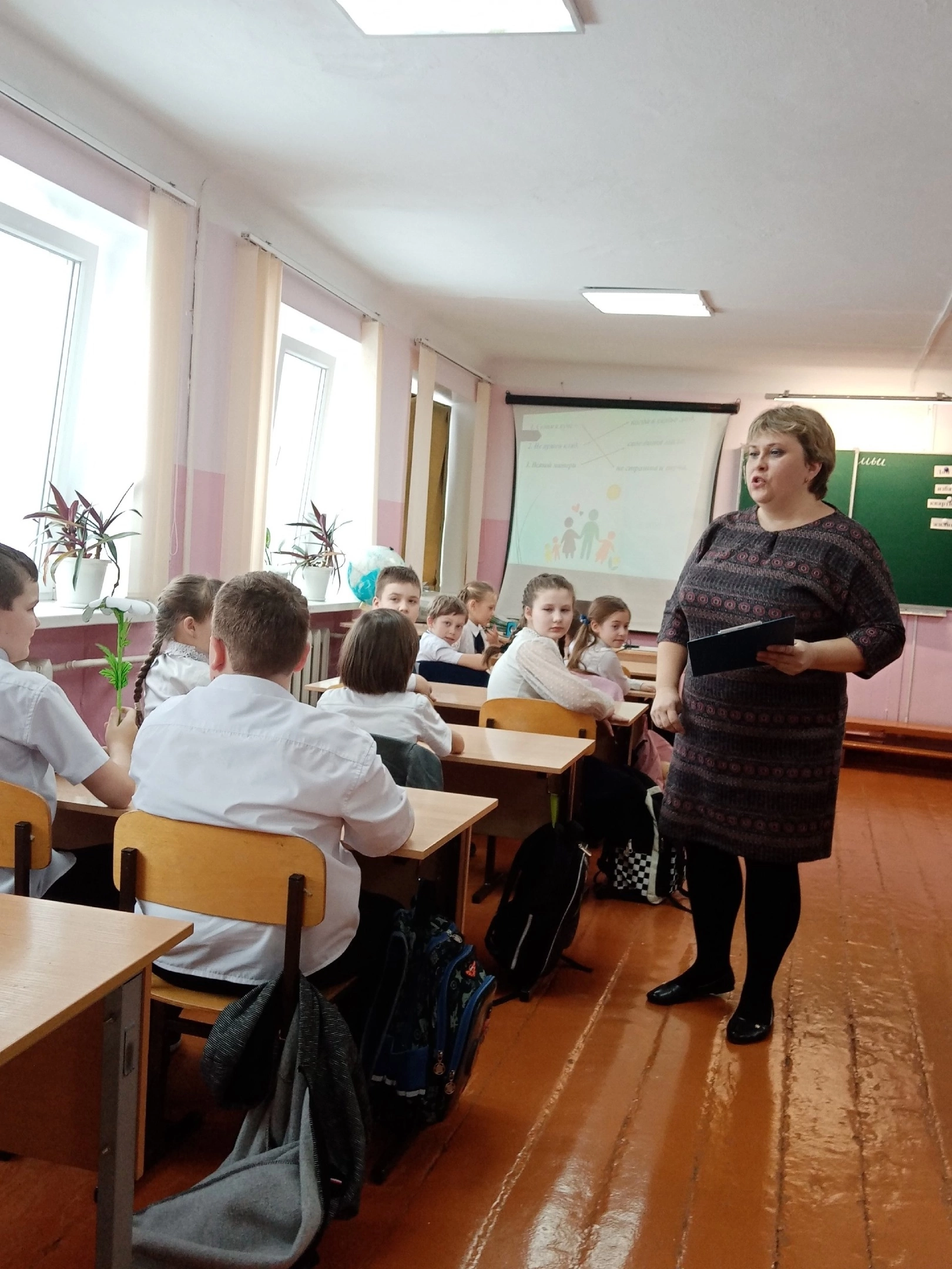 Оксана Курылёва – «Учитель года – 2024» в Екатериновском районе