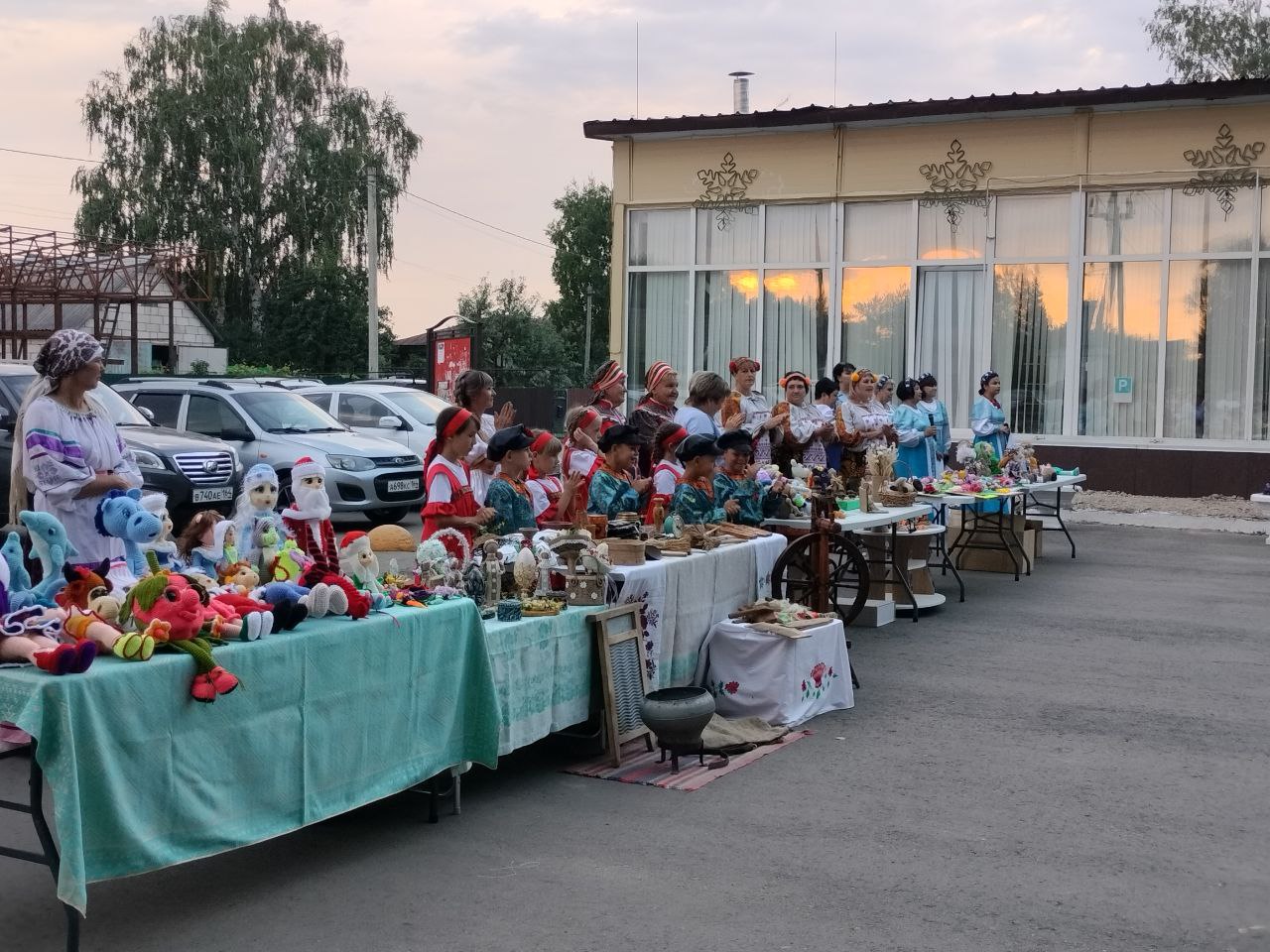 Ярмарка декоративно-прикладного творчества порадовала гостей фольклорного праздника в Екатериновке