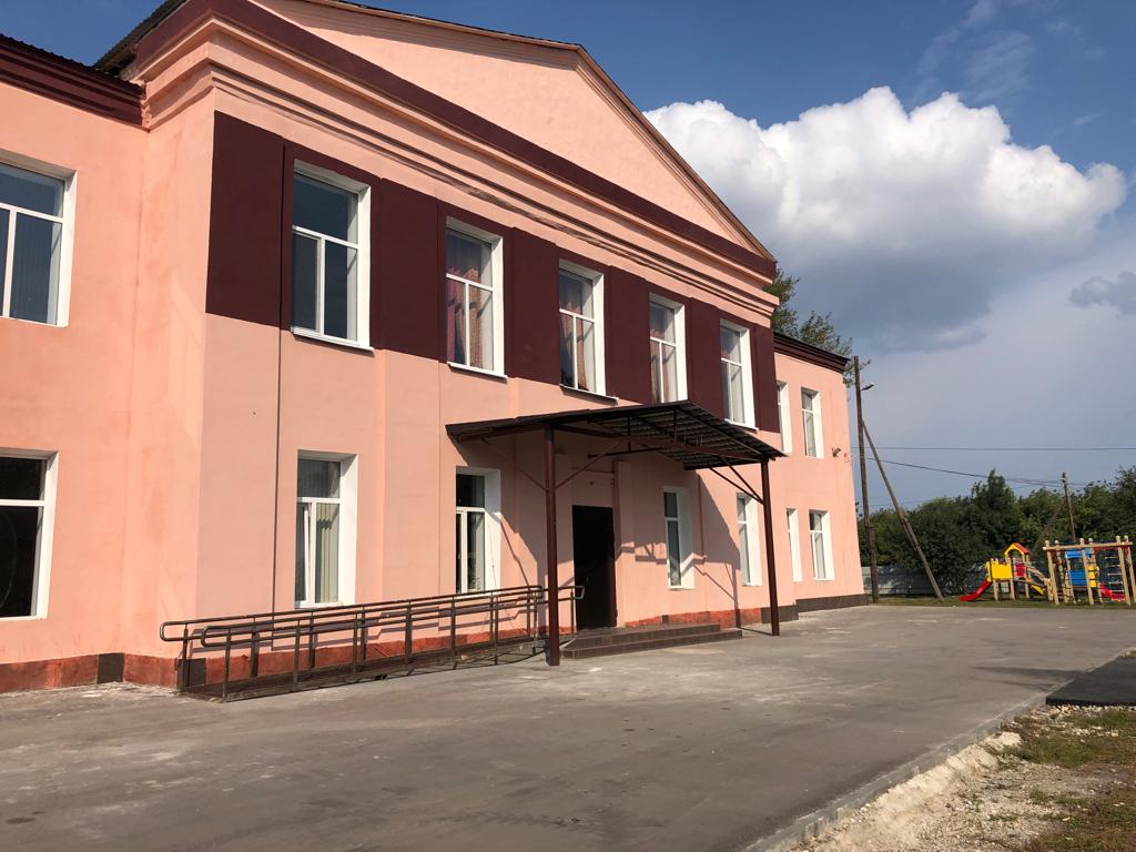 Школы и детсады Екатериновского района участвуют в программах развития образования