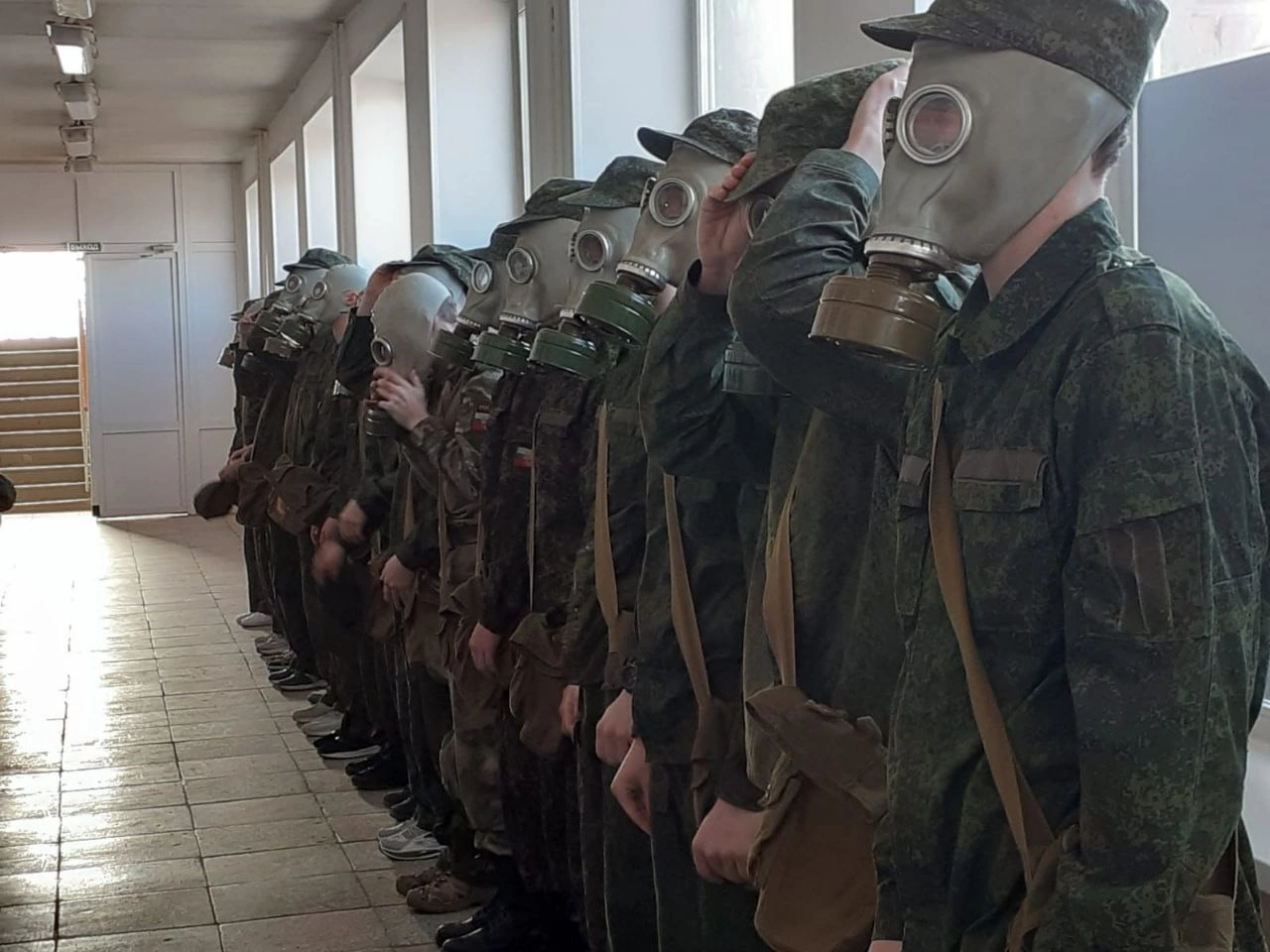 Десятиклассники Екатериновского района продолжают обучение в "Авангарде"