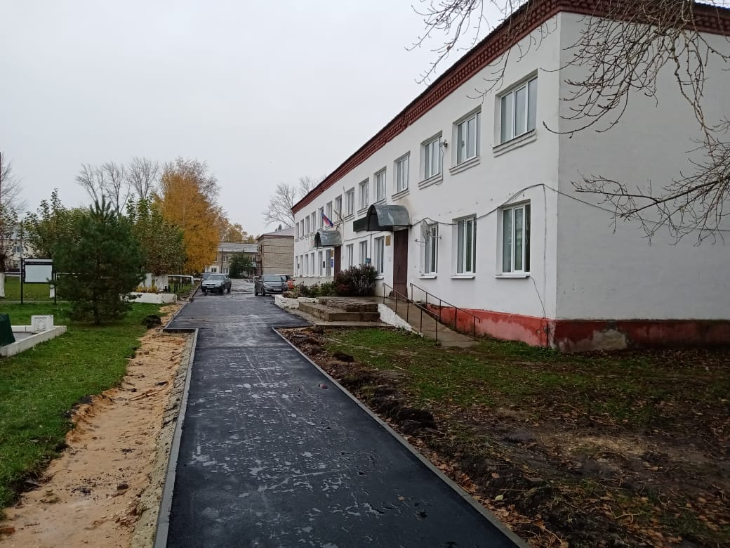 В Екатериновке продолжается благоустройство территорий