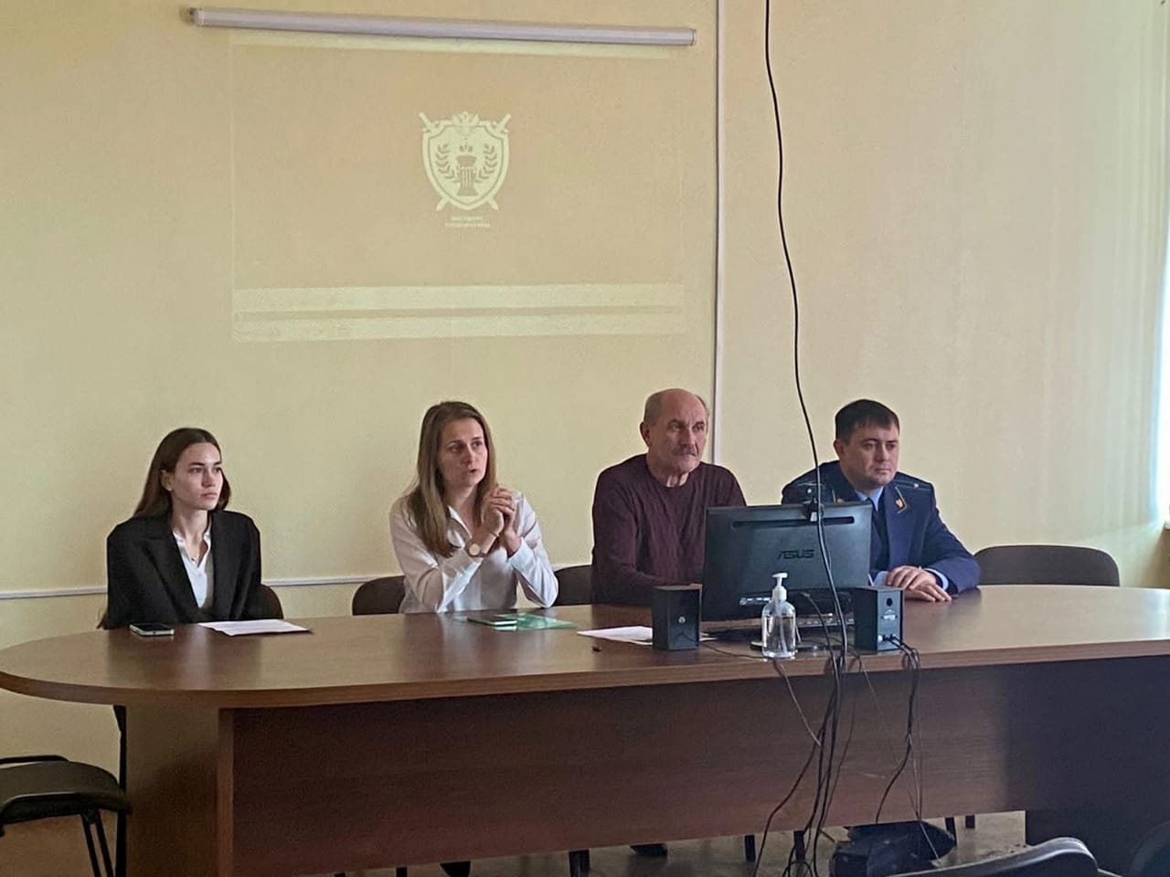 Сотрудники института прокуратуры СГЮА провели день открытых дверей для екатериновских школьников