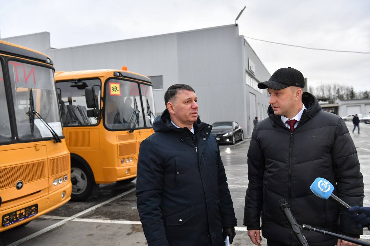 В Екатериновскую  школу №1 поступил новый автобус