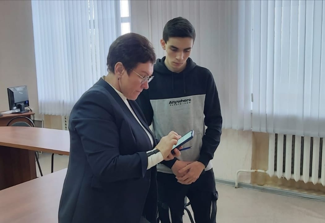 Ирина Колесникова: «Будем отрабатывать вопросы обеспечения жильём детей-сирот индивидуально и с каждым»