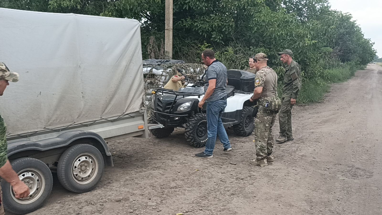 Волонтёры Екатериновского района готовятся к шестнадцатой поездке в зону СВО
