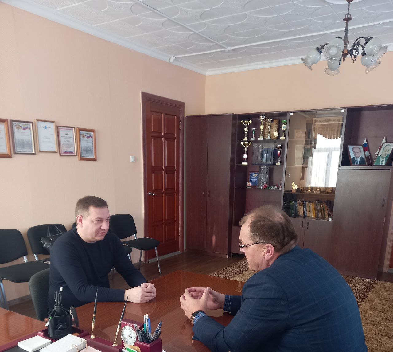 Глава района Сергей Зязин провёл рабочую встречу с главврачом райбольницы Сергеем Артеменко