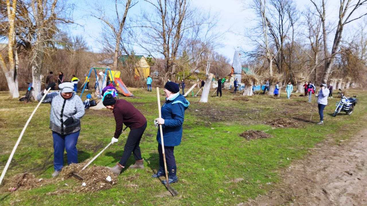 В районе началось проведение массовых субботников