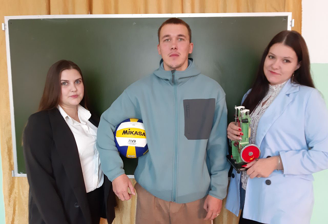 В Екатериновской школе №2 на молодых педагогов возлагают большие надежды