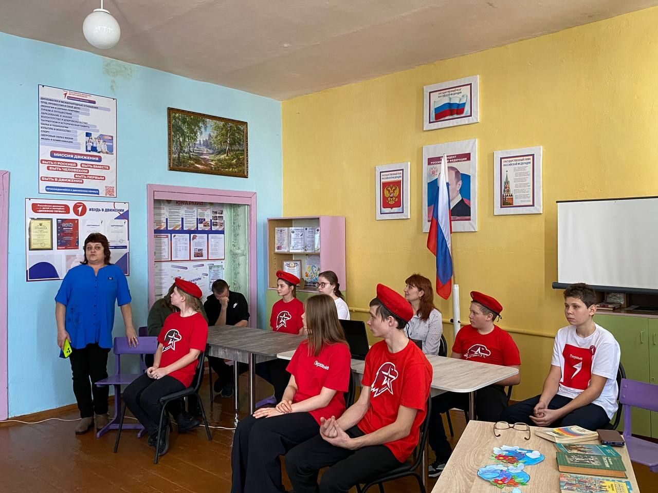 Участницей проекта «Классные встречи» в Коленовской школе стала многодетная мама