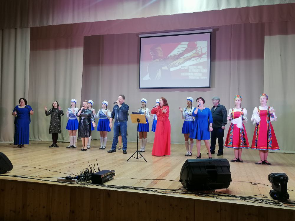 «Крым и Россия вместе!»: праздничный концерт в Екатериновском ЦДК