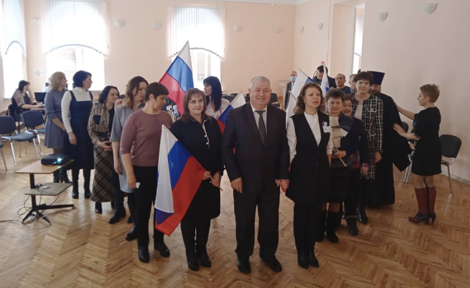 Встреча Екатериновских и Аткарских представителей общественных организаций, посвящённая Дню воссоединения Крыма с Россией.